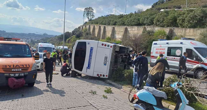 Aydın’da şehiriçi yolcu minibüsü devrildi, çok sayıda kişi yaralandı