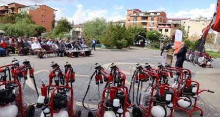 61 çiftçiye süt sağım makinesi dağıtıldı