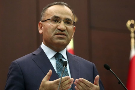 Adalet Bakanı Bozdağ: 'CHP'lilerin yaptığı hukuk tanımamazlıktır, haddini bilmemezliktir'