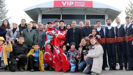 Avrupa 3'üncüsü Furkan Akar'a Erzurum'da coşkulu karşılama