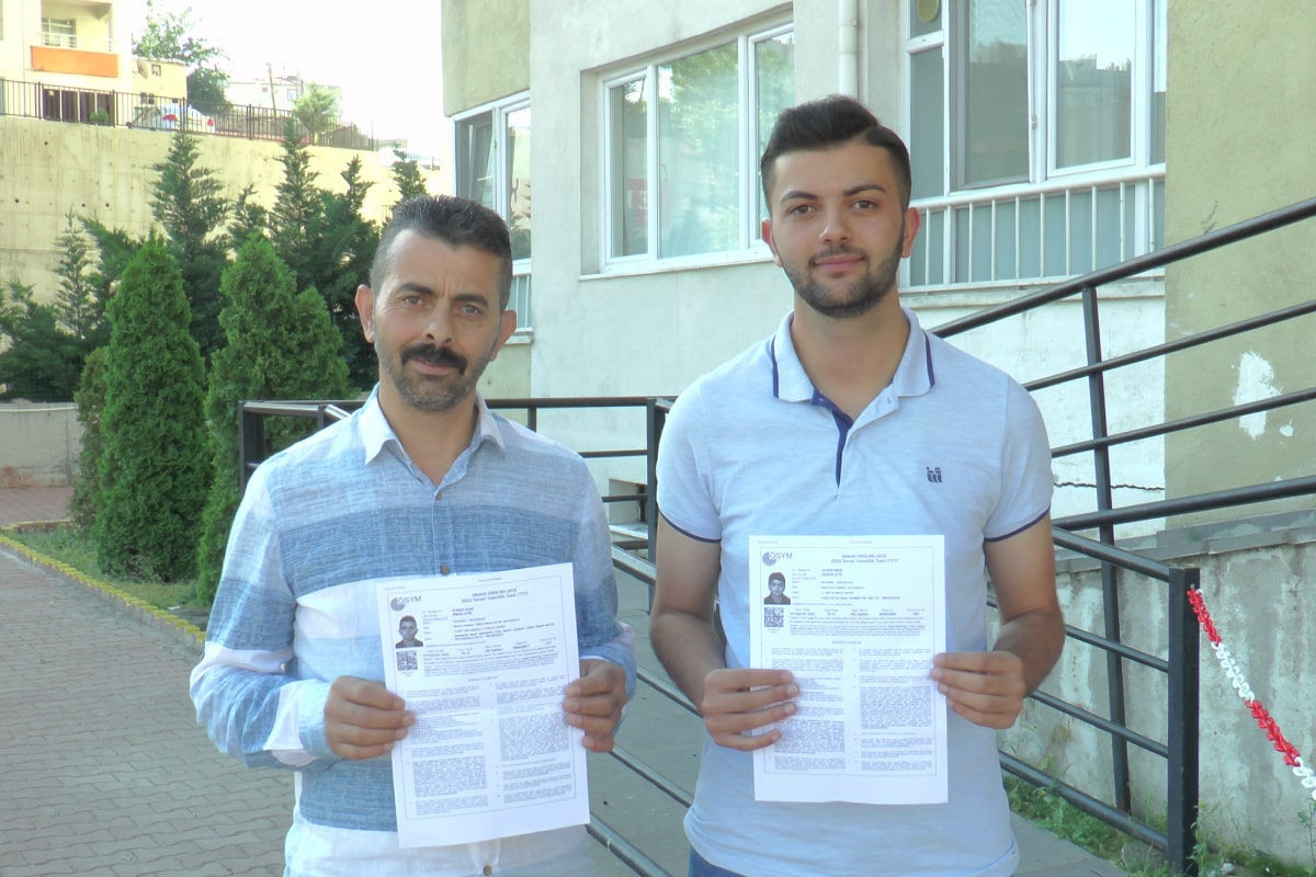 Baba-oğul üniversite sınavında rakip oldu