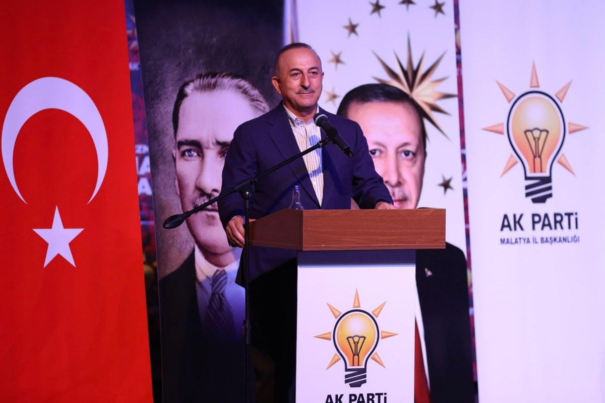 Bakan Çavuşoğlu: 'Rusya'dan tahıl ihracatının önünün açılması için çalışma yapıyoruz'