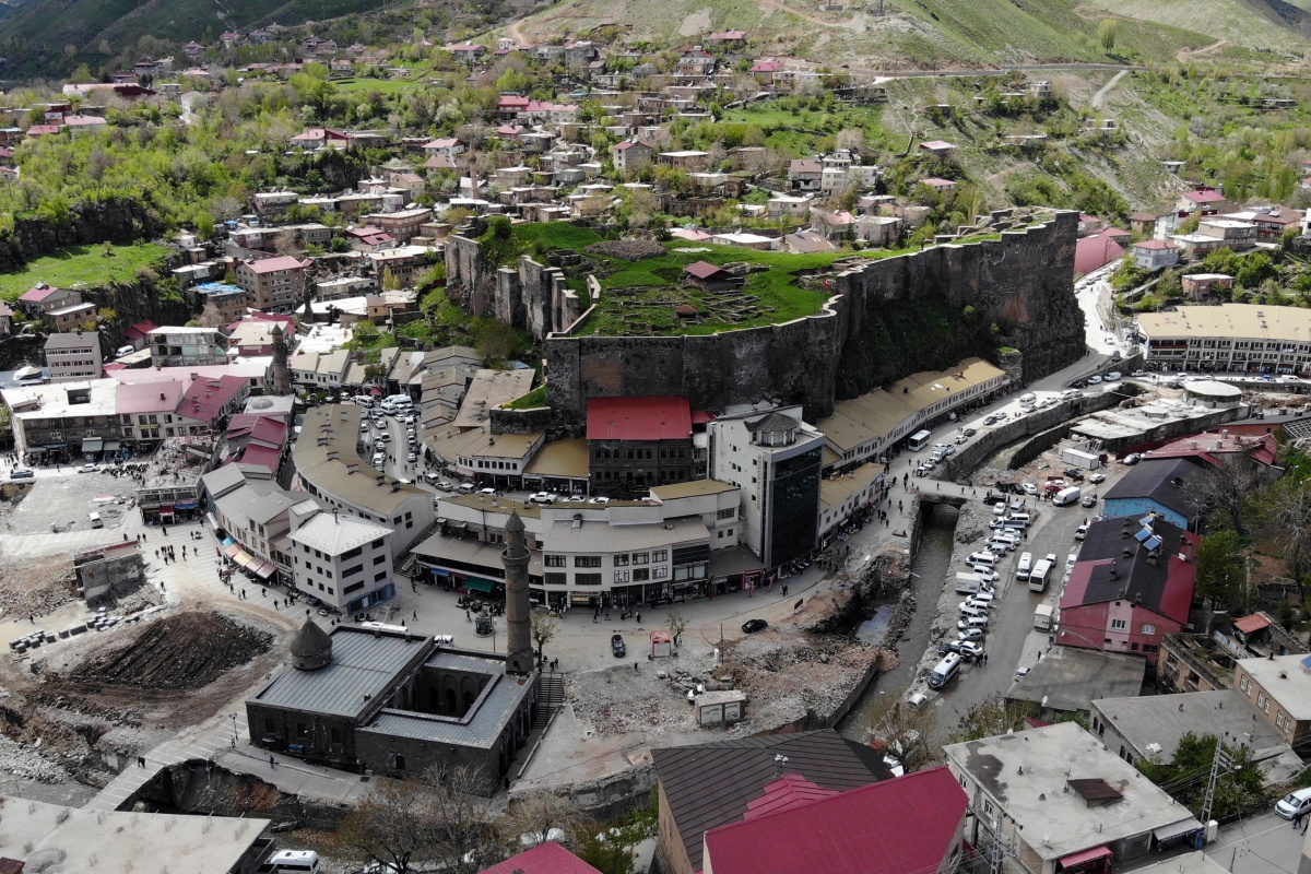 Binlerce yıllık kadim kent Bitlis tarihiyle gün yüzüne çıkıyor