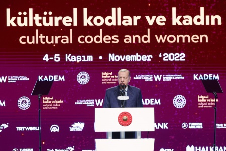 Cumhurbaşkanı Erdoğan: 'Bu işi çözelim, kadınlar anayasa korumasında olsun'