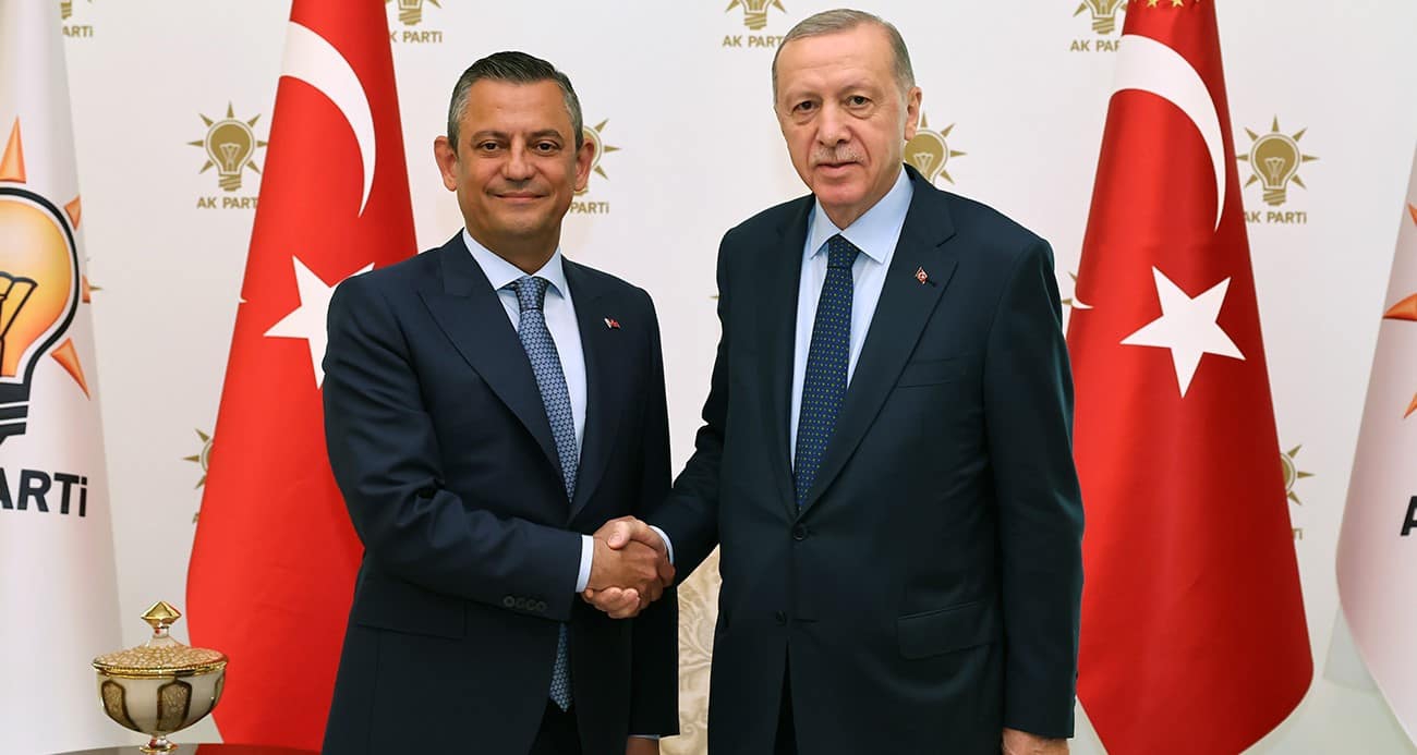 Cumhurbaşkanı Erdoğan, CHP lideri Özel ile görüştü :Görüşmeye ilişkin detaylar belli oldu 