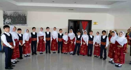 Erzurum'da çocukların 23 Nisan coşkusu sürüyor