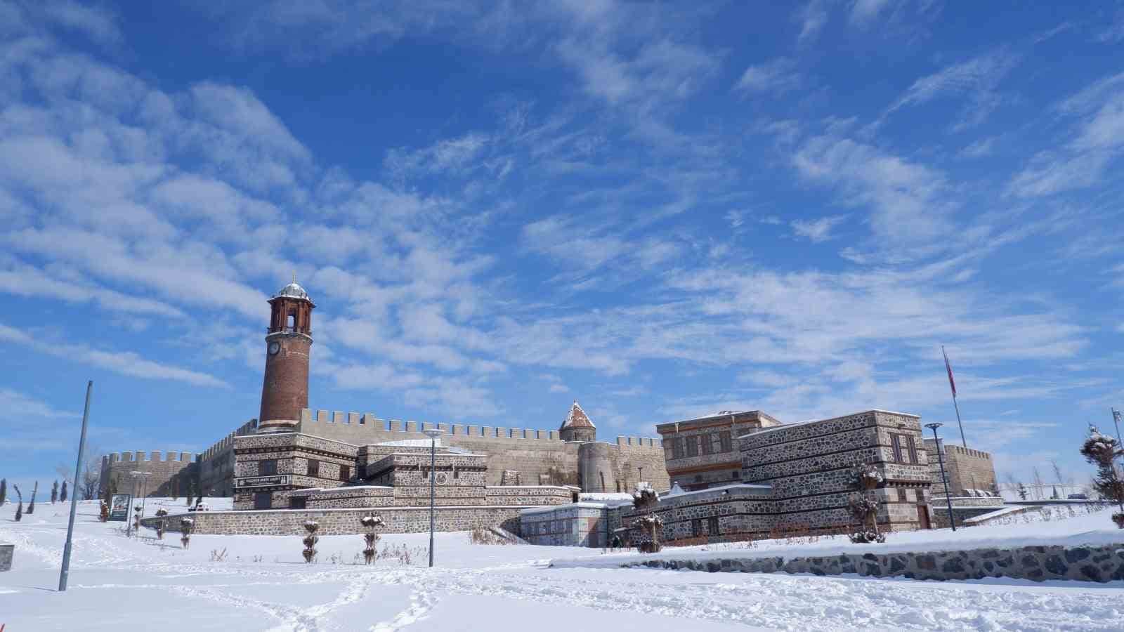 Erzurum’da pazara kadar yağış var