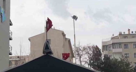 Erzurum'da rüzgar ve fırtına etkili oluyor