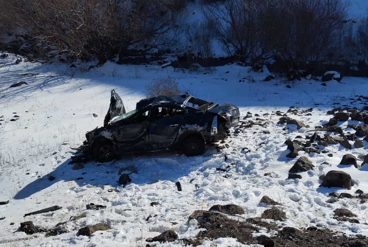 Erzurum'da Şarampole uçan aracın sürücüsü öldü