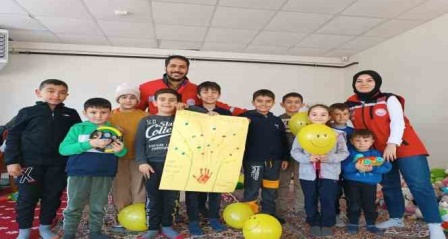 Erzurum psikososyal destek ekibi deprem bölgesinde