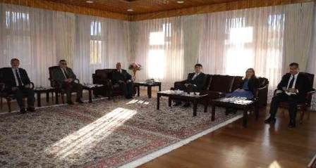 Erzurum Valisi Okay Memiş'ten Rektör Çomaklı'ya tebrik ziyareti