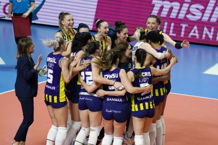 Fenerbahçe Kadın Voleybol Takımı şampiyon oldu