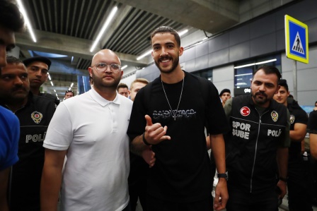 Fenerbahçe'nin anlaşmaya vardığı Gustavo Henrique İstanbul'da