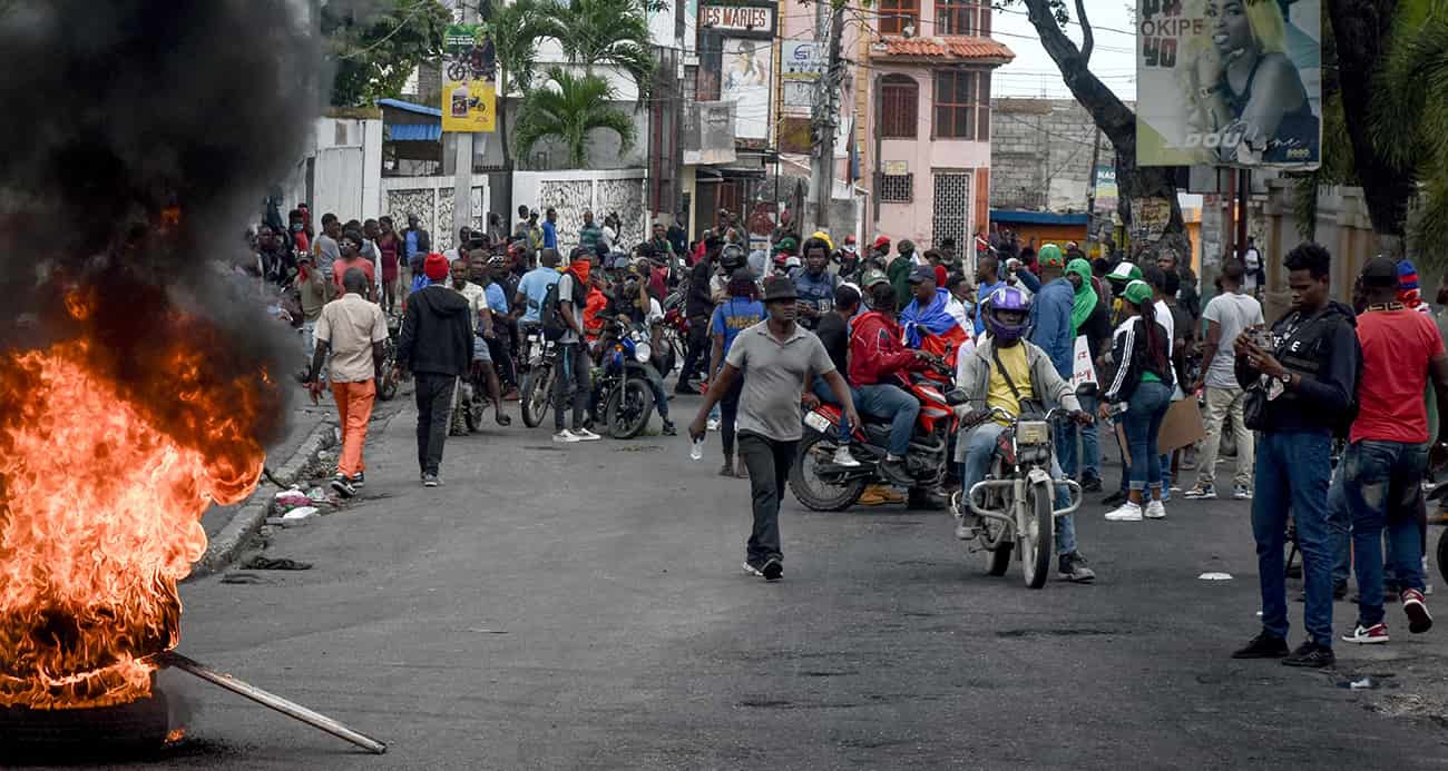 Haiti'de hükümet karşıtı protestolarda kan aktı: 6 ölü