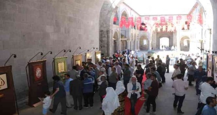 ‘İman Ayetleri Hat Sergisi' Erzurum'da sanatseverlerle buluştu