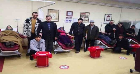 Kent konseyi engelli meclisi üyeleri kan bağışında bulundu