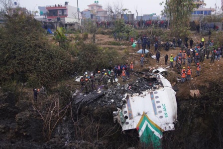 Nepal'de düşen yolcu uçağındaki cansız bedenlerin tümü bulundu