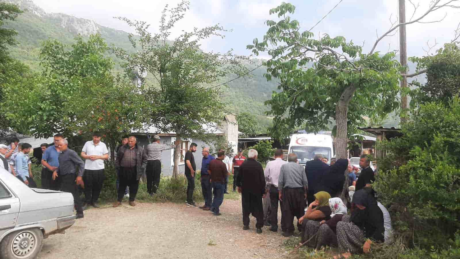 Osmaniye’de bir ev ve çevresinde silahla vurulmuş 3 ceset bulundu