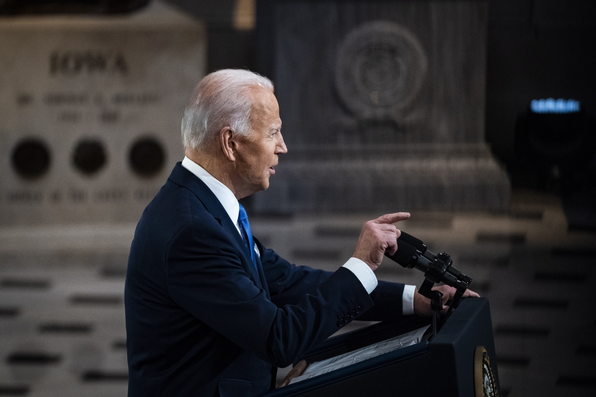 Silah kontrol yasası Biden'ın imzasıyla yasalaştı: 'Birçok hayat kurtaracak'