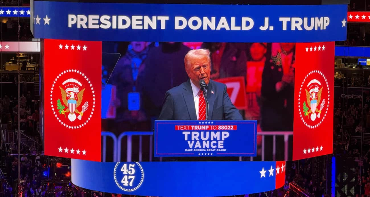 Trump'tan zafer mitinginde gövde gösterisi: 