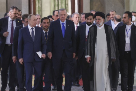 Türkiye-Rusya-İran Üçlü Zirvesi'nden 16 maddelik ortak bildiri